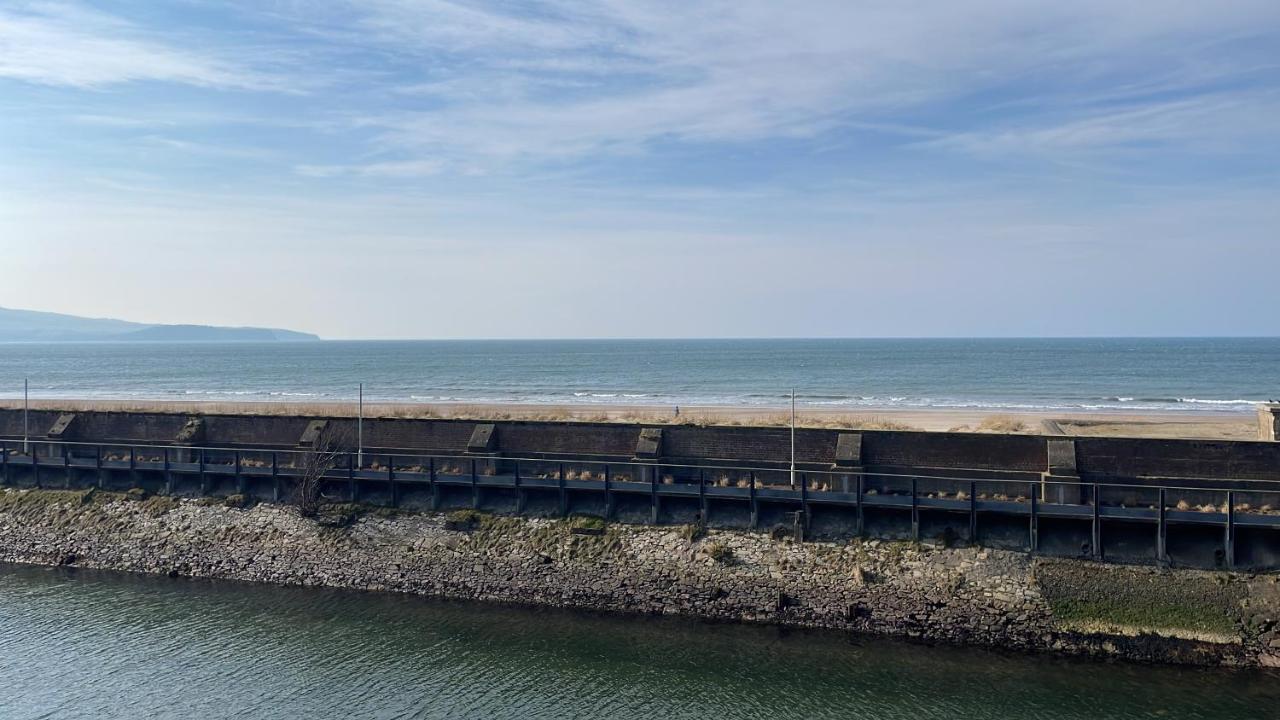 The Marine - Balcony - Beach View - Coorie Doon Stays Ayr Exterior foto